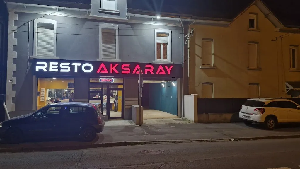 Nan House_Mont-Saint-Martin_slider_image_1