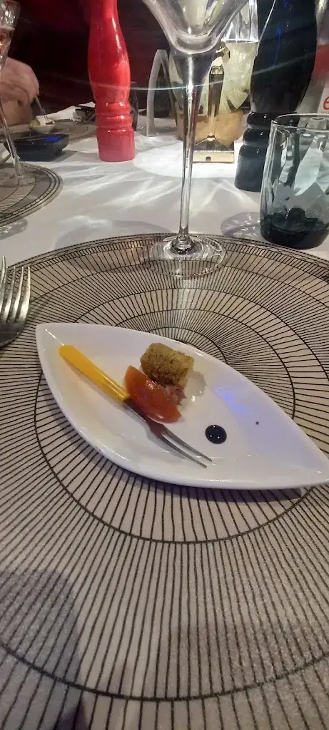 Alex Francois_LA GOURMANDISE_HAUT_review