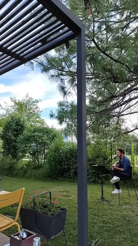 Cap Ouest_Charbonnières-les-Bains_slider_image_2