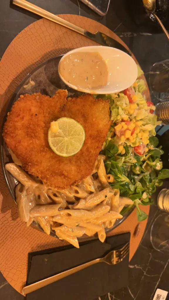 Bariza Rizqi_Restaurant Le Cremeux_Longwy_review