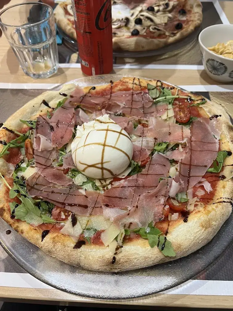 Raquel Vieira_Pizzeria Bel Mondo Herserange_Herserange_review