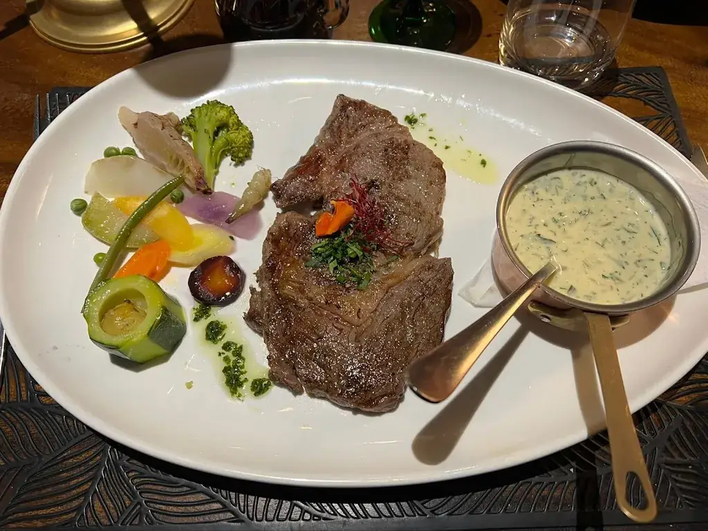 Ziboud Van Veldhoven_LA FABRIQUE_Husseren-Wesserling_review