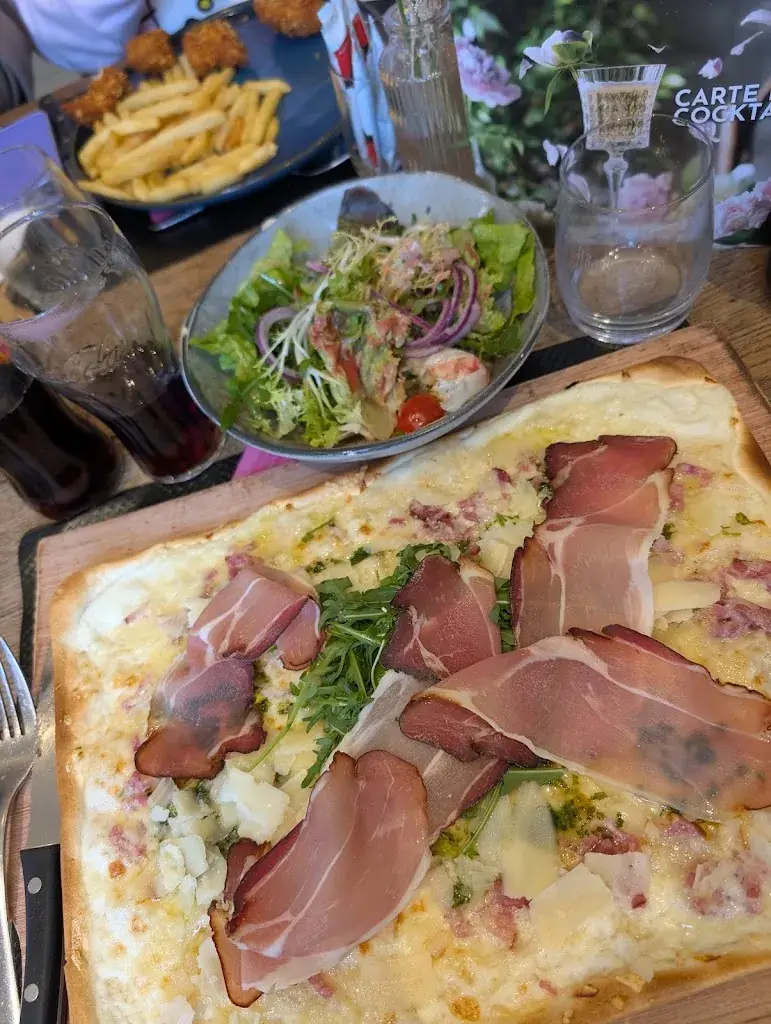 Laura Fazio_LA FABRIQUE_Husseren-Wesserling_review