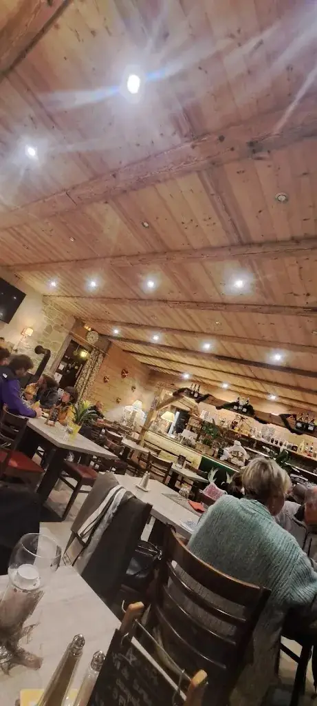 Thibaut Vuillard_Restaurant-Bar Au Pont Rouge_Husseren-Wesserling_review