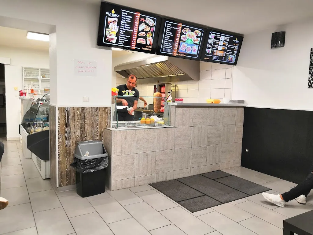 Snack Kebab Dila restaurante en Hussigny-Godbrange