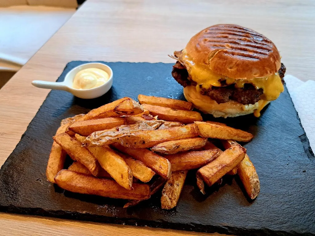 Billy Food_Huningue_slider_image_3