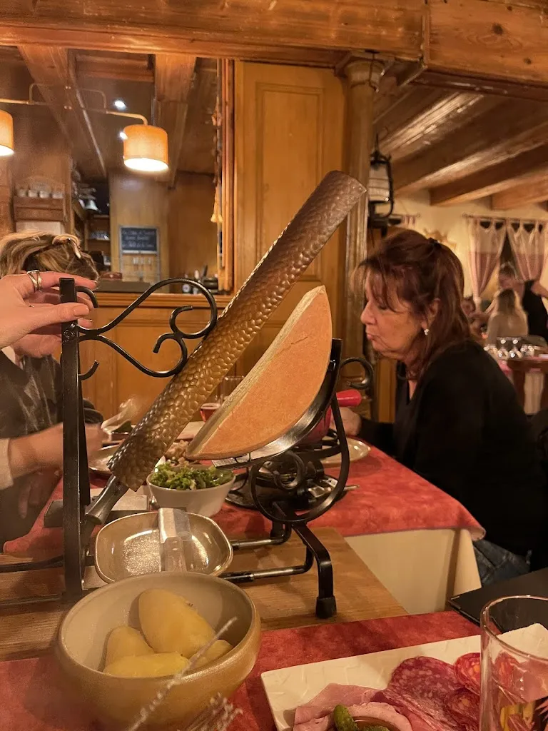 Özge Ergün_La Croix de Savoie_Illkirch-Graffenstaden_review