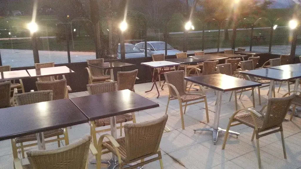 Restaurant Du Lac - Loock Pizza_Belledonne_slider_image_1