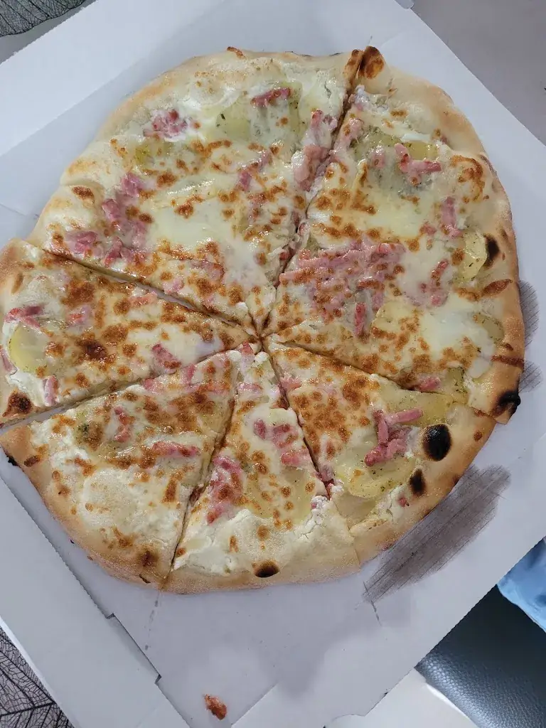 Menu_Pizza Mia1_Homécourt_image_5