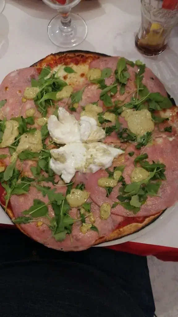 kintaro horowitz_Pizzeria Le Garibaldi_Hettange-Grande_review