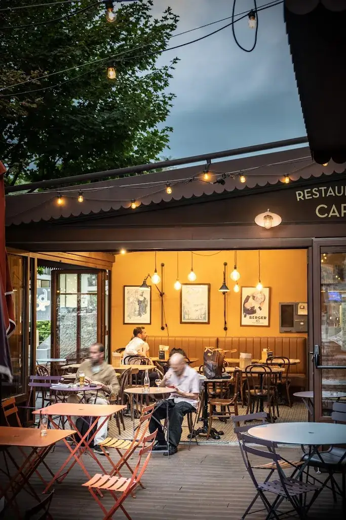 Hôtel Le Beaulieu restaurant in Charbonnières-les-Bains