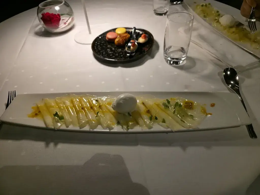 Flo ____Restaurant Les Etangs_Manom_review