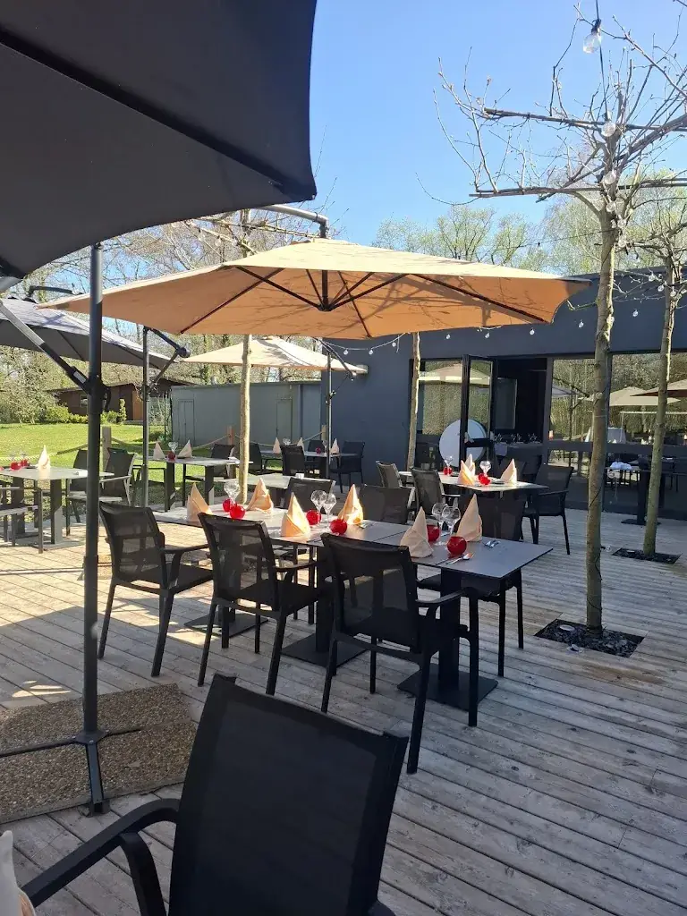 Restaurant Les Etangs_Manom_slider_image_1