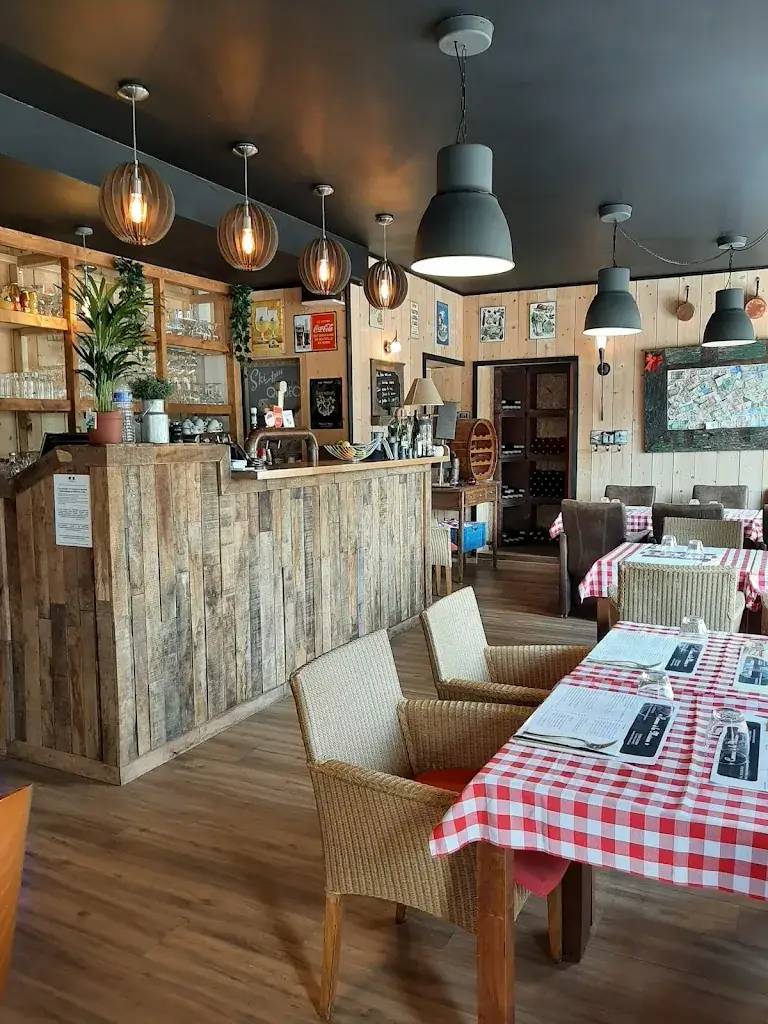 Comme à la Maison_Roussy-le-Village_slider_image_1