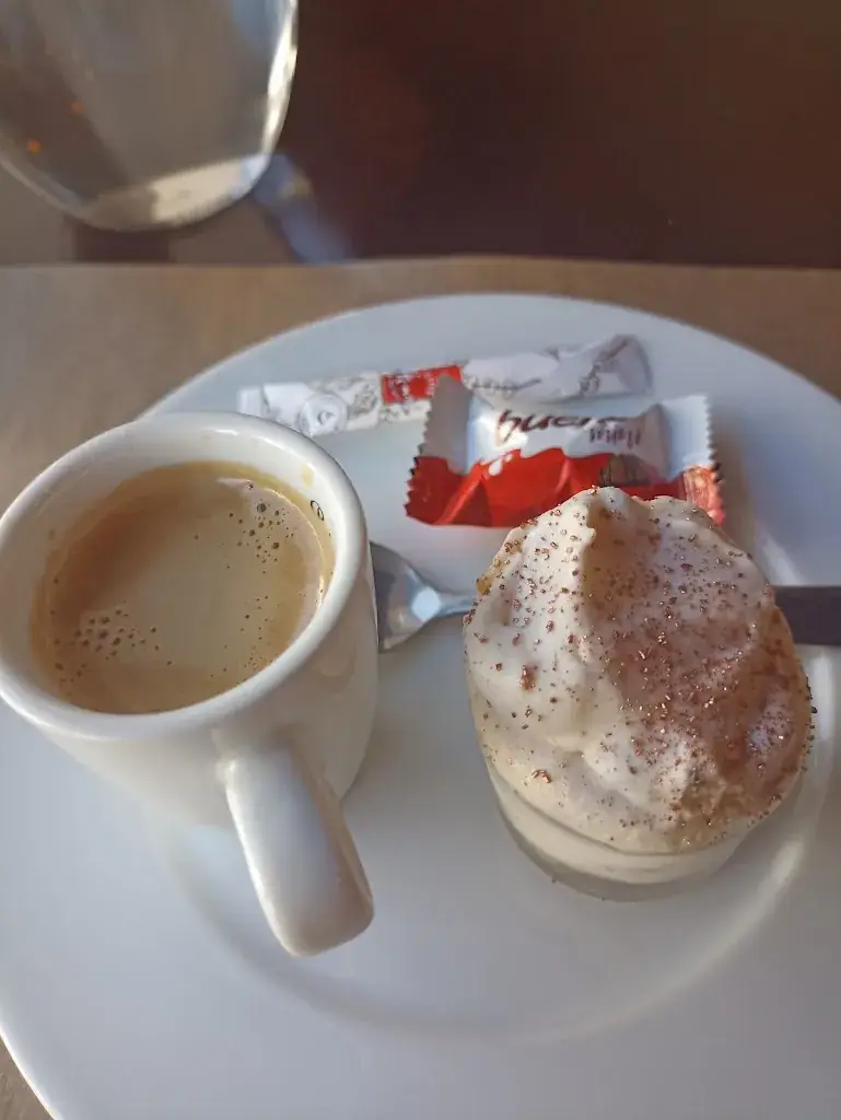 Julie Legrand_La flamme dorée_Jarville-la-Malgrange_review