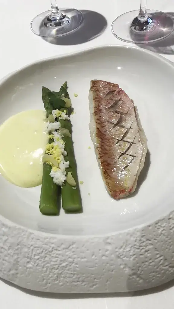 Restaurant Guy Lassausaie_Chasselay_slider_image_2