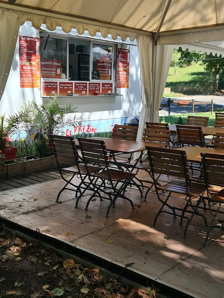 Le Petit Zinc restaurant in Hochfelden