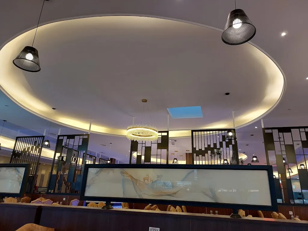 anna young_Palais d'Illzach_Illzach_review