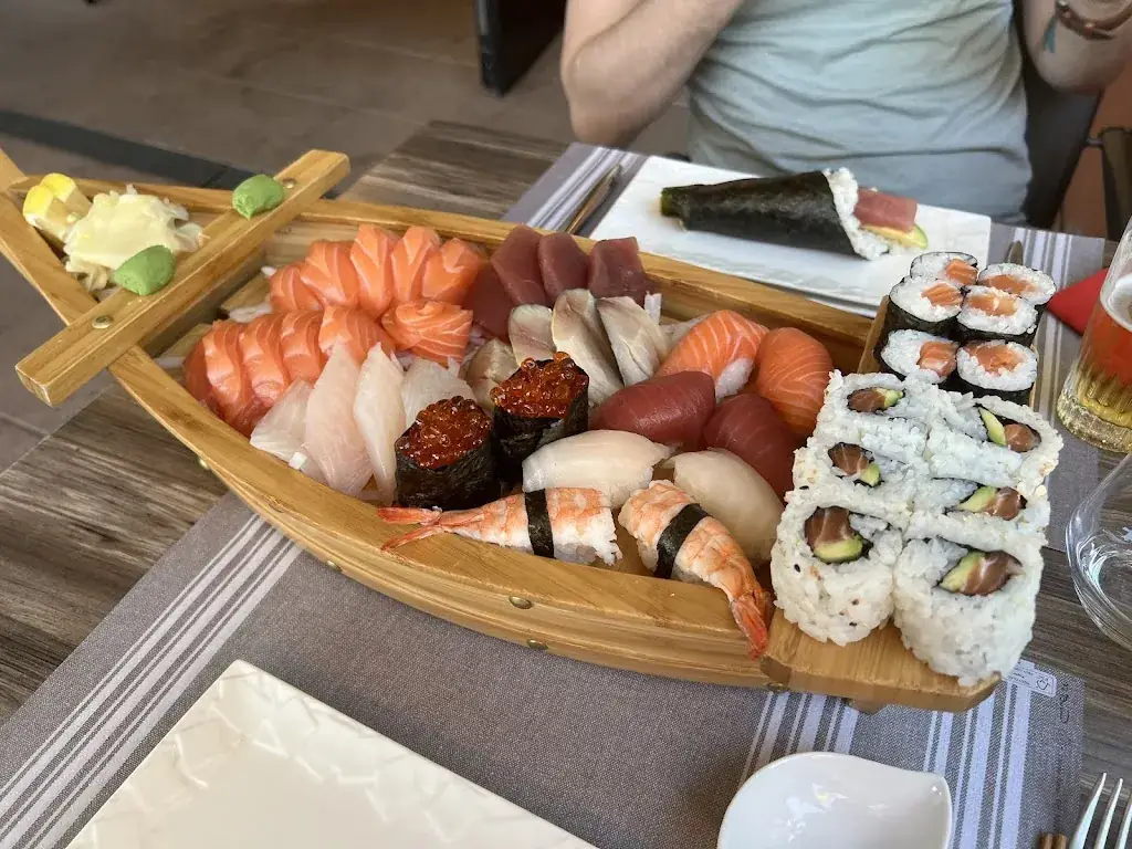 Poisson Rouge_Illzach_slider_image_3