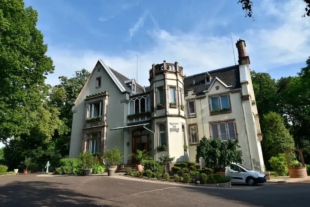 Le Parc De Modenheim restaurant in Illzach