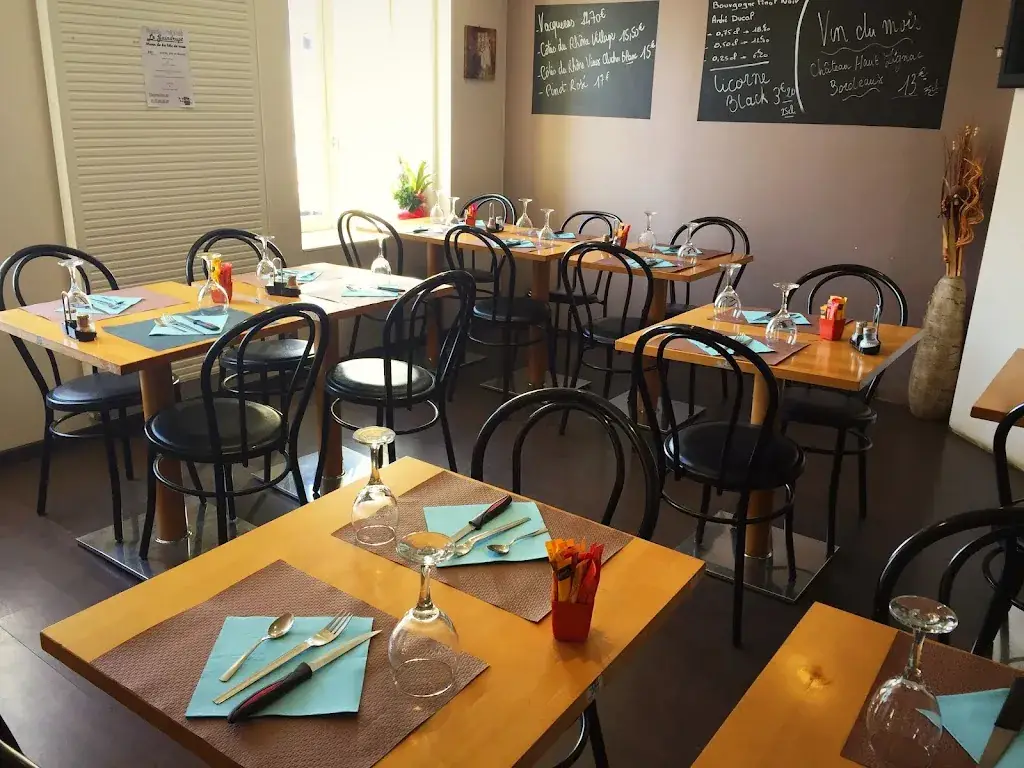 Hotel bar restaurant pizzeria_Jeanménil_slider_image_1