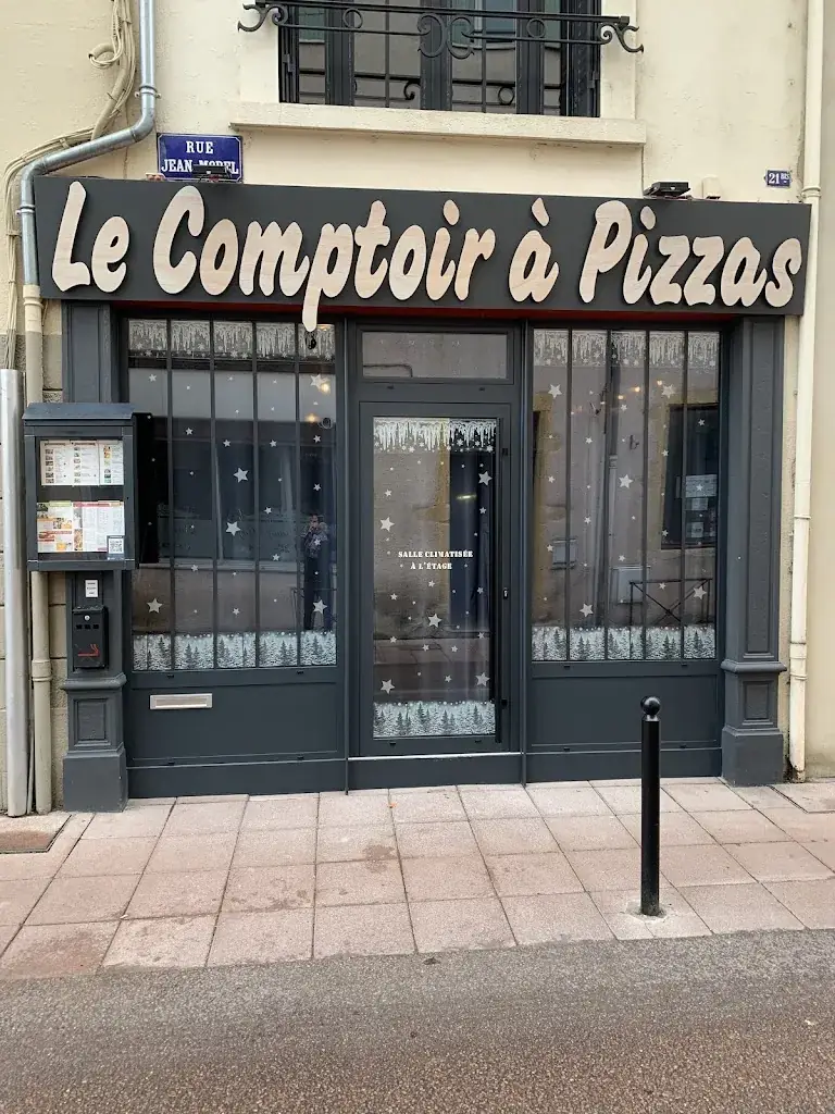 Le Comptoir à Pizzas restaurant in Charlieu