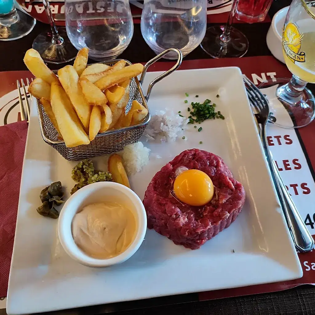 Restaurant Le Sarrail_Chapelle-Saint-Luc_slider_image_3