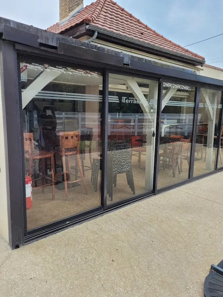 Restaurant des Terrasses_Chapelle-Saint-Luc_slider_image_1