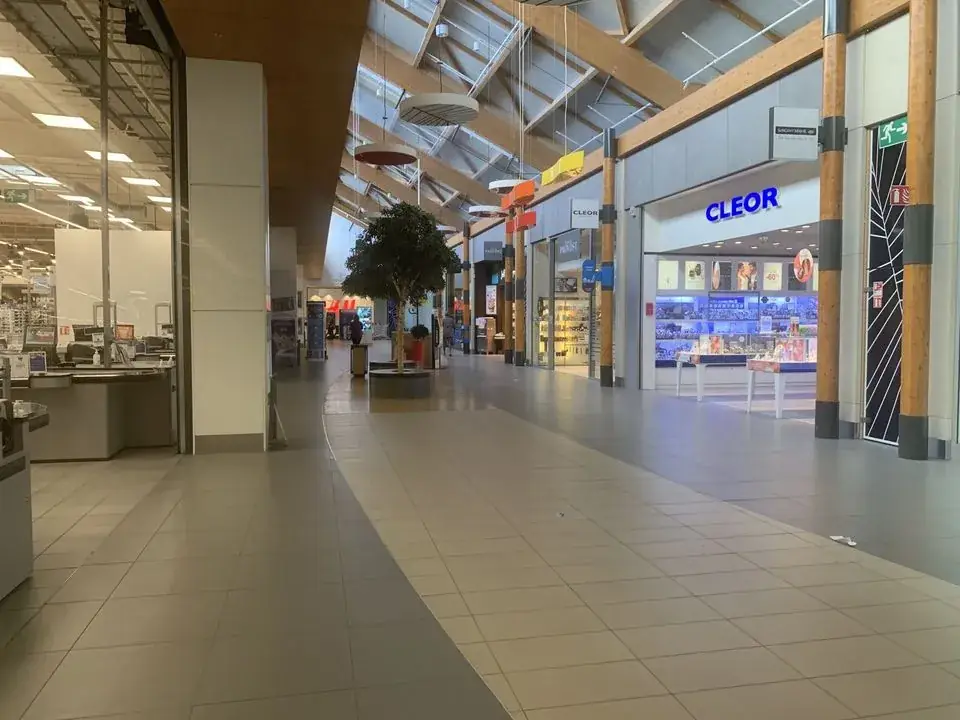 Centre Commercial Carrefour l'Escapade_Chapelle-Saint-Luc_slider_image_2