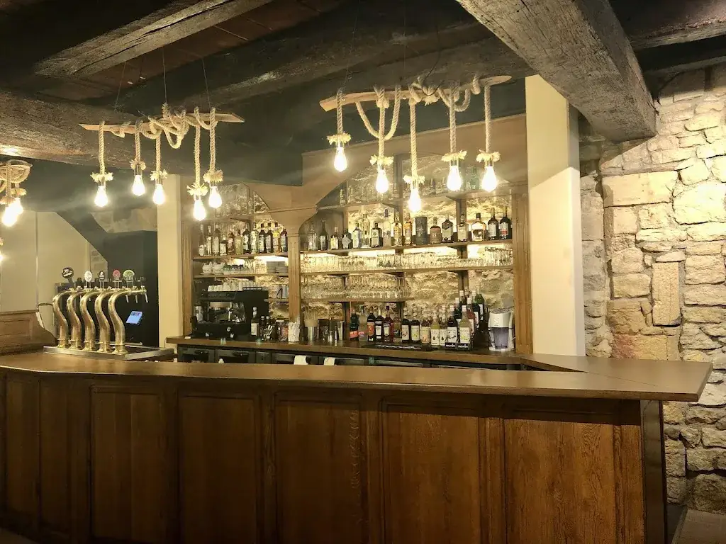 La Taverne_Charlieu_slider_image_3