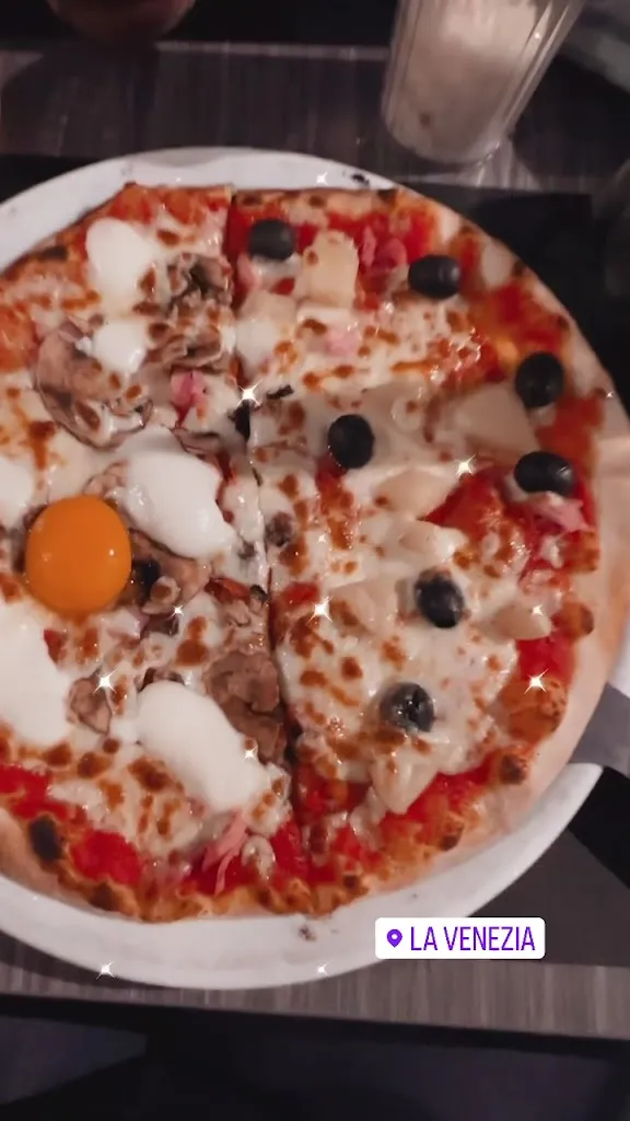 LA VENEZIA restaurant - pizzeria_Bresse_slider_image_2