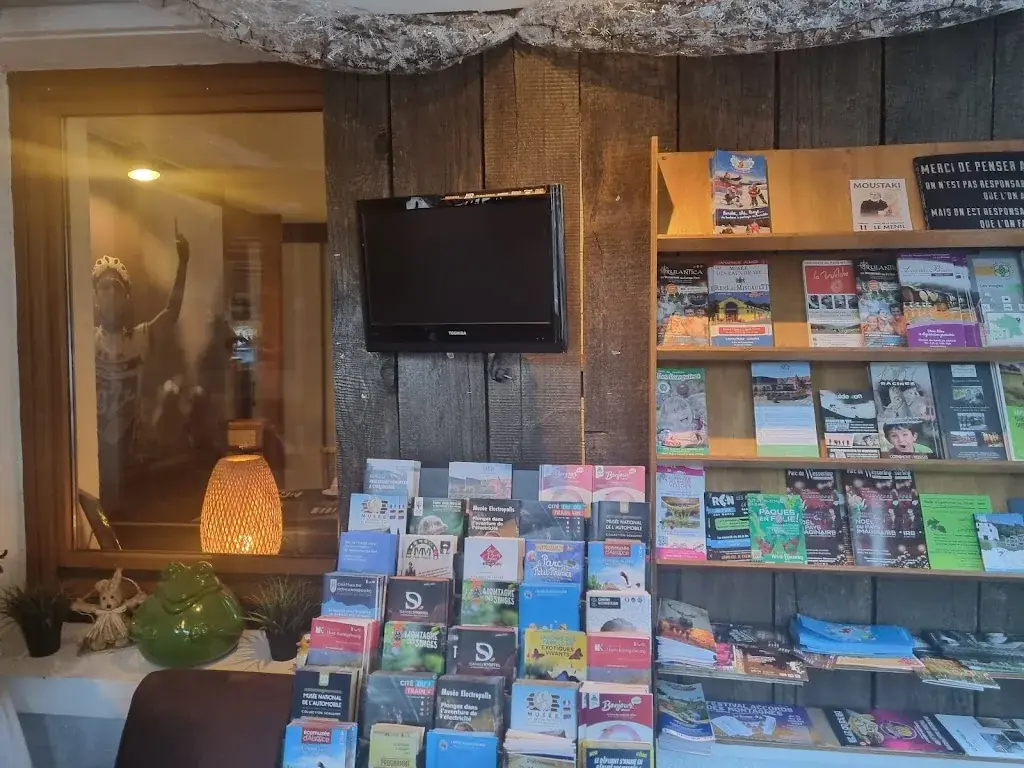 Jean Pierre Van Duuren_Le Voglio_Ménil_review