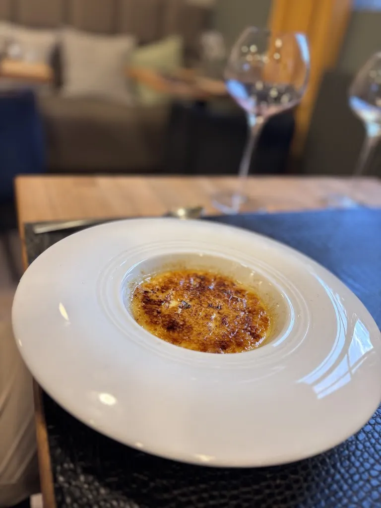 Derek Aubin_La Récré par Eric Sontag_Blancs-Coteaux_reseña