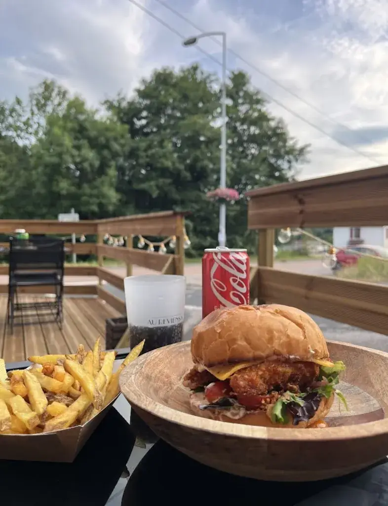 AU REVIENS Y_Tholy_slider_image_2