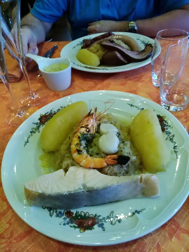 Sarl L Alpage restaurant in Tholy