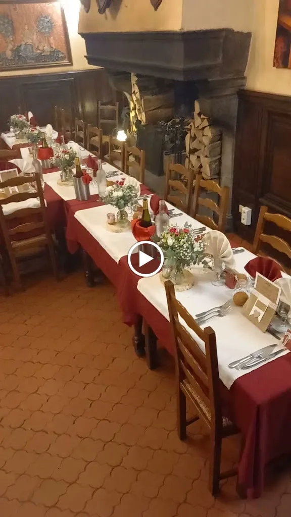 AUBERGE DU CHÂTEAU CAVEAU DU GAYCOEUR_Châteaugay_slider_image_2