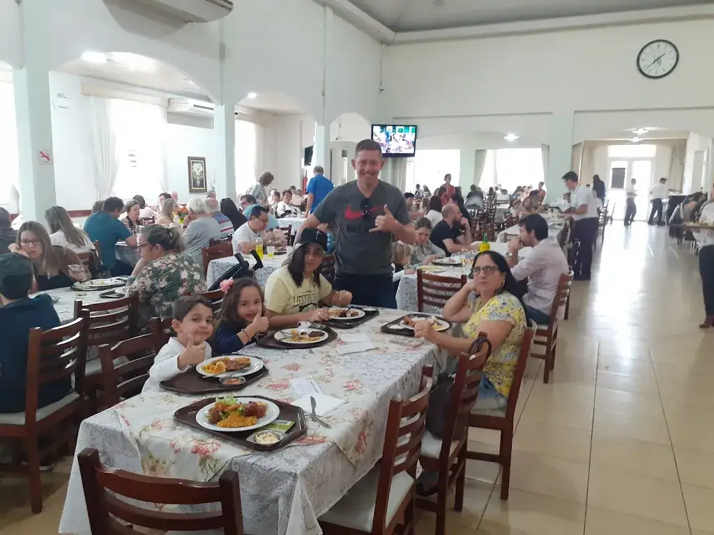 Elmo_Gloria_Brazil_review