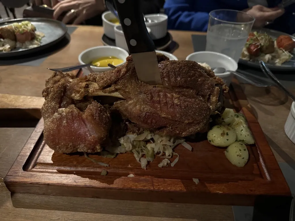 Will Wooten_Zum Schlauch_Brazil_review