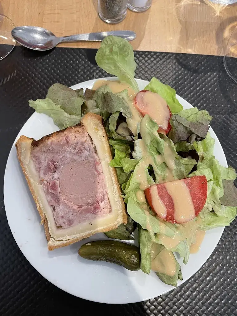 Menu_LES PETITES PORTUGAISES (Bar de la Place)_Châteaugay_imagen_3