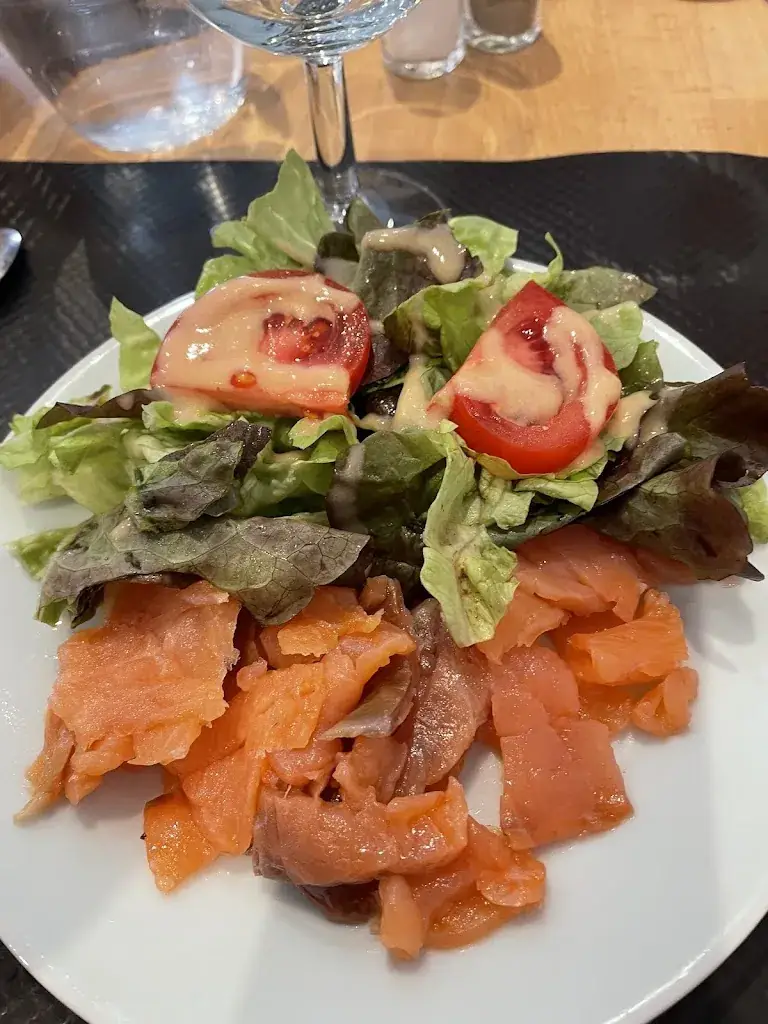 Menu_LES PETITES PORTUGAISES (Bar de la Place)_Châteaugay_imagen_8