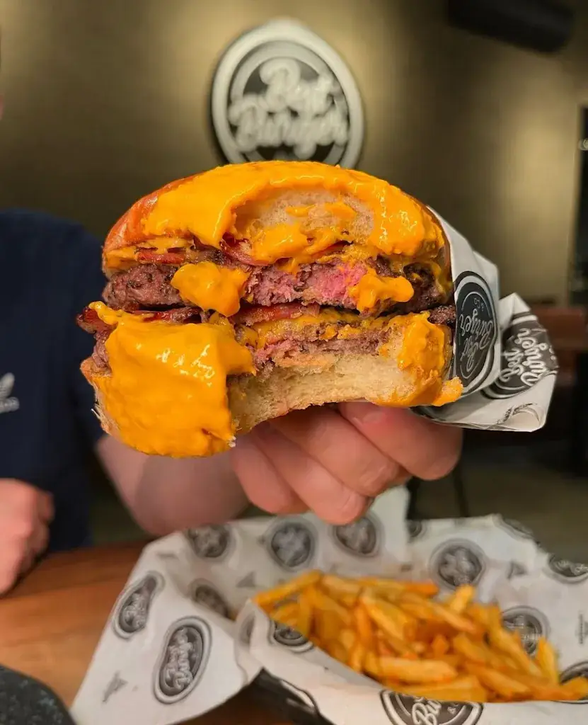 Best Burger & Co.® Joinville_Brazil_slider_image_3