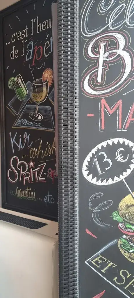 Daly CHAMPAPHONEVILAY_Le Mocca_Joinville-le-Pont_review