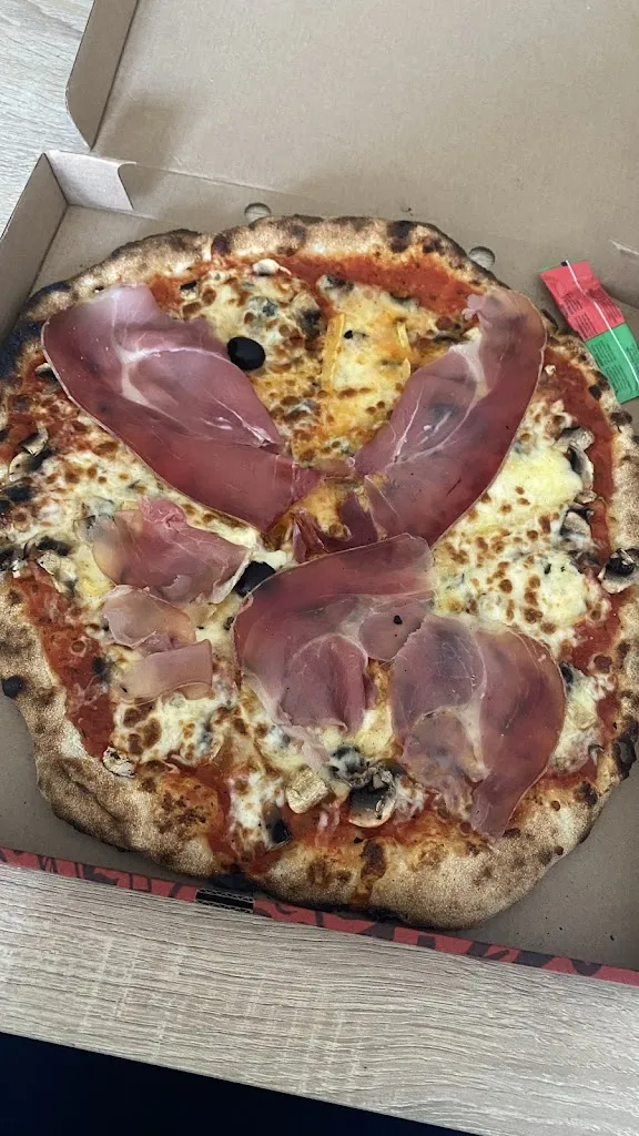 Menu_Pizza d'ailleurs_Châteaugay_image_5