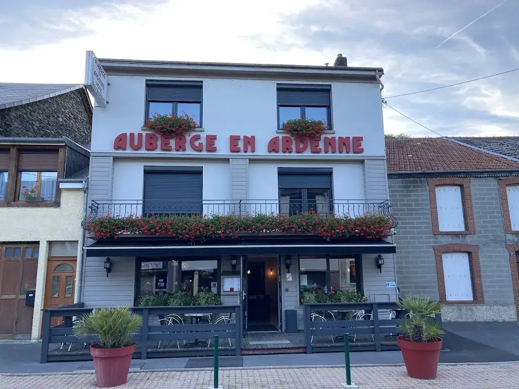 Peter Archibald_Auberge En Ardenne_Hautes-Rivières_review