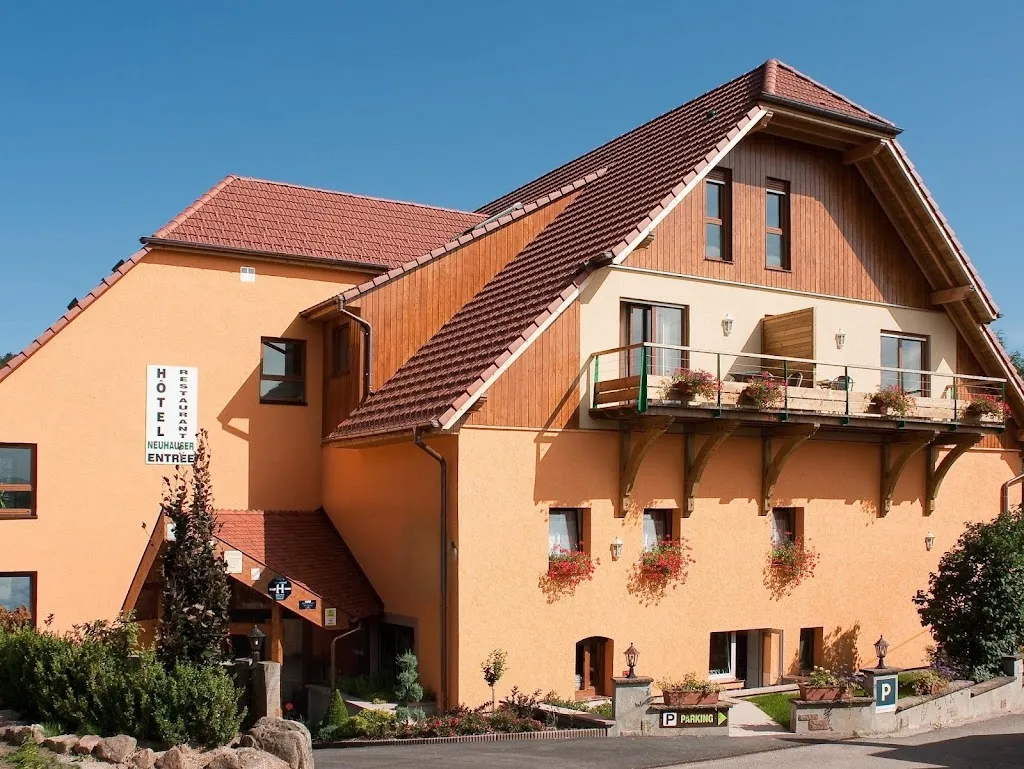Logis Hôtel Neuhauser restaurant in Broque