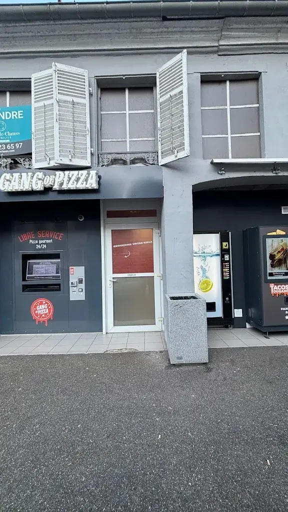 Gang Of Pizza_Broque_slider_image_3