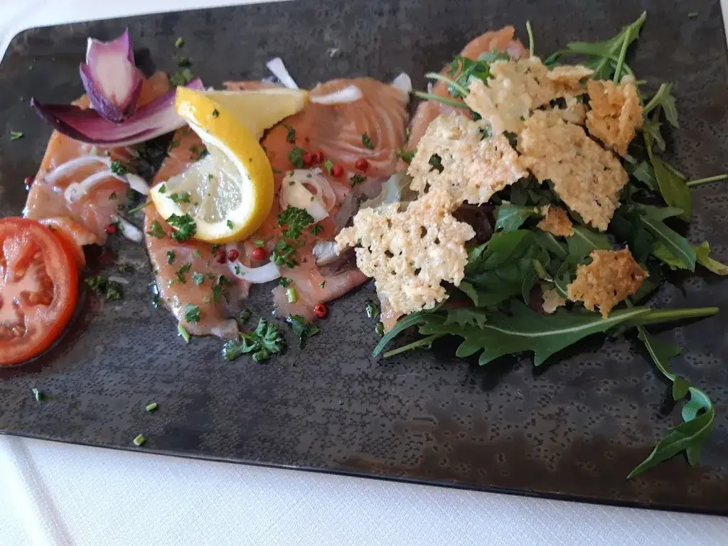 Isabelle SCHLEWER_Restaurant Castel del Monte_Barembach_recensione