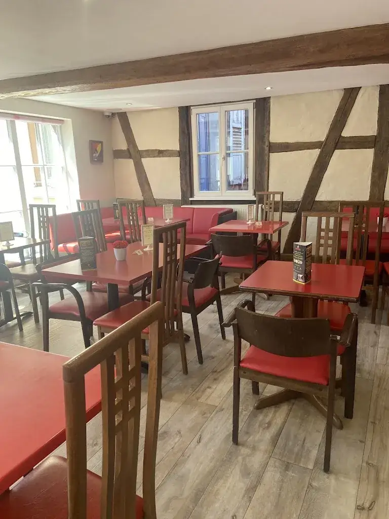 S Karierstuebel restaurant in Lembach