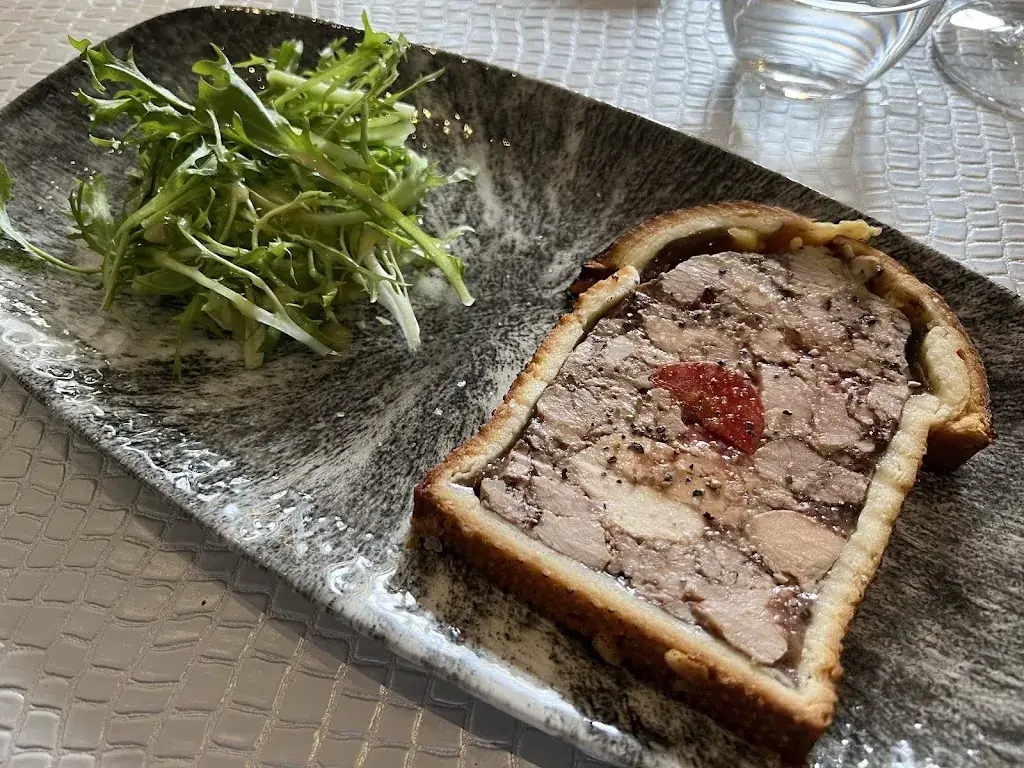 Thomas Lauber_Restaurant Le Parmentel By Julie_Ban-Saint-Martin_review