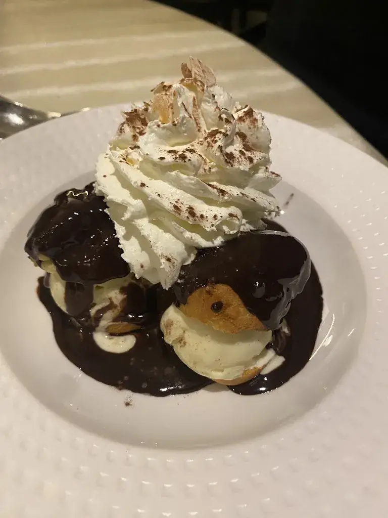 Restaurant Le Parmentel By Julie_Ban-Saint-Martin_slider_image_3